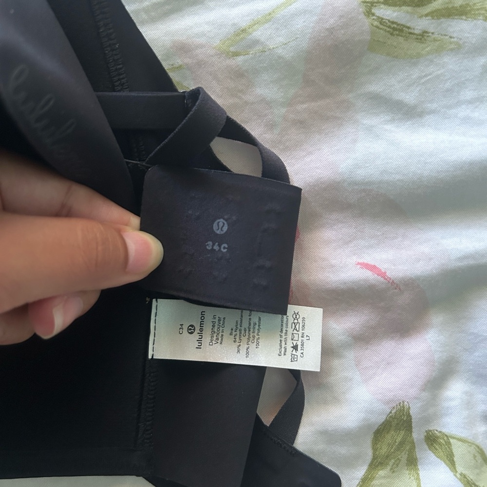 Lululemon bra - Picture 4 of 5